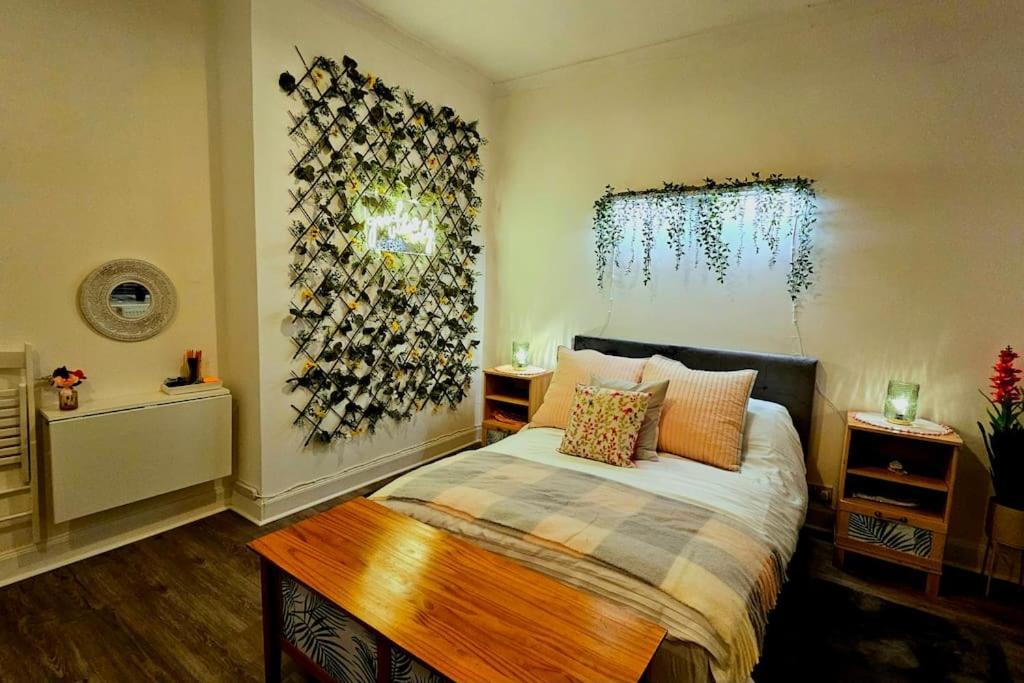 The Ferns - Shared Garden Apartment With Parking Darvel Luaran gambar