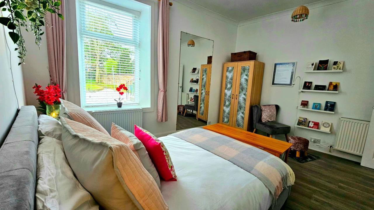 The Ferns - Shared Garden Apartment With Parking Darvel Luaran gambar