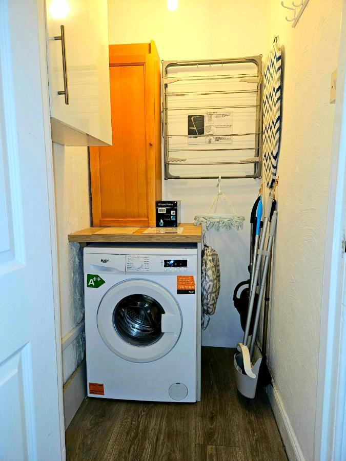 The Ferns - Shared Garden Apartment With Parking Darvel Luaran gambar